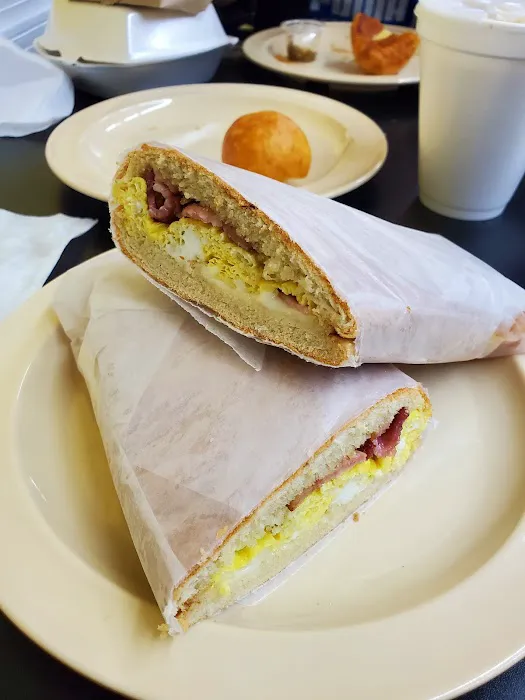 Santa Ana's Colombian Bakery & Sandwich Shop Picture 7