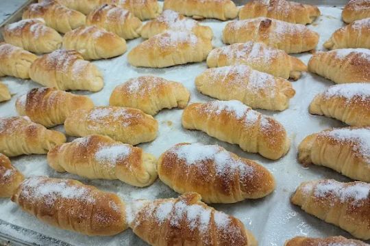 Chefu2019s Restaurant & Bakery
