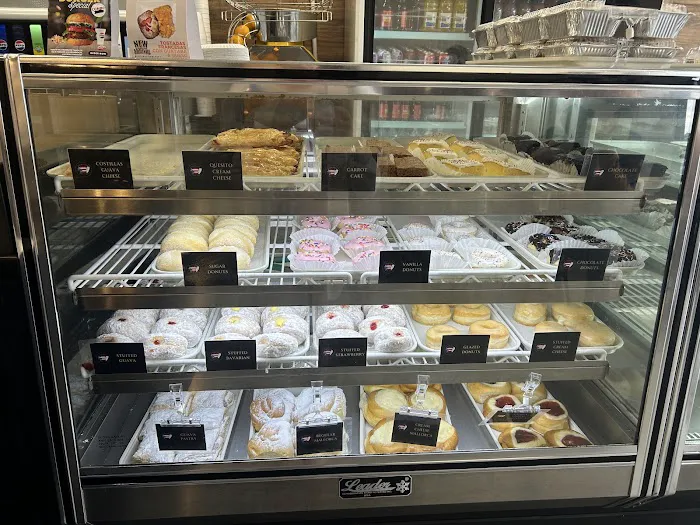 La Creacion Bakery Picture 3