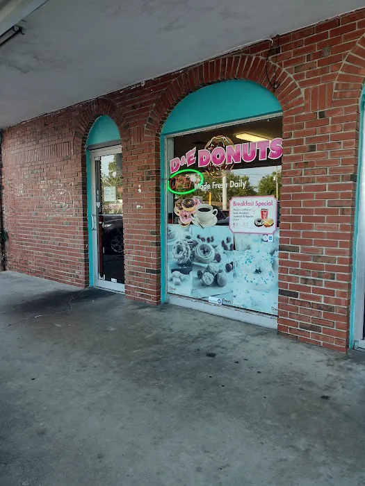 D&E Donuts Picture 2