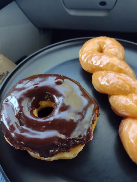 D&E Donuts Picture 1