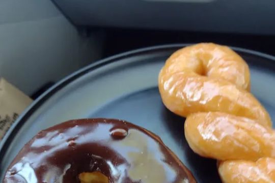 D&E Donuts