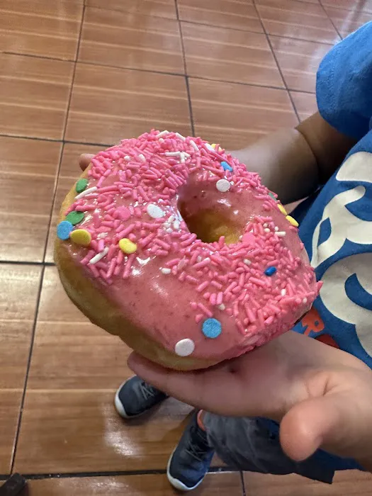 D&E Donuts Picture 5
