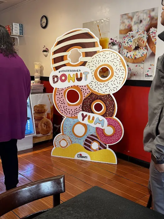 D&E Donuts Picture 9