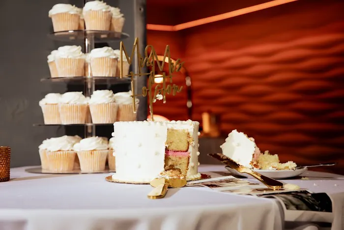 CaraMel's Bakery Picture 1