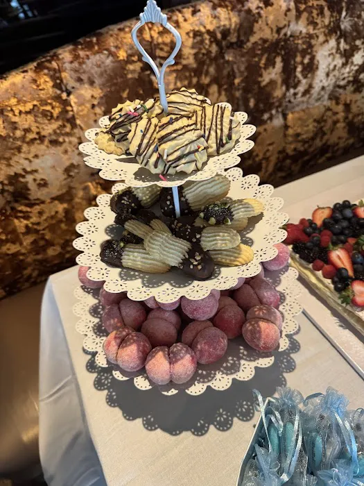 CaraMel's Bakery Picture 6