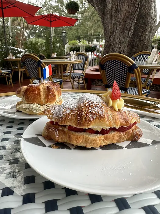 Le Belleair Cafe Picture 1