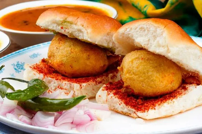 Shree mhalaxmi vada pava and dabeli Picture 3