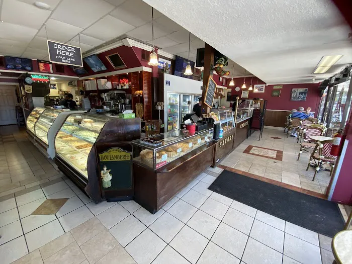 Cafe de Paris Bakery Picture 4