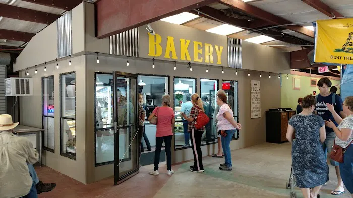 Main Street Bakery Picture 7