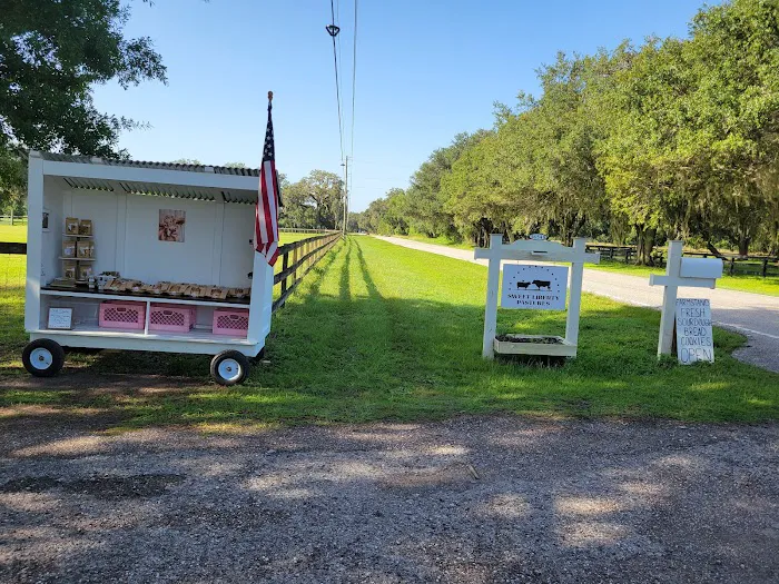 Sweet Liberty Pastures Farmstand Picture 3