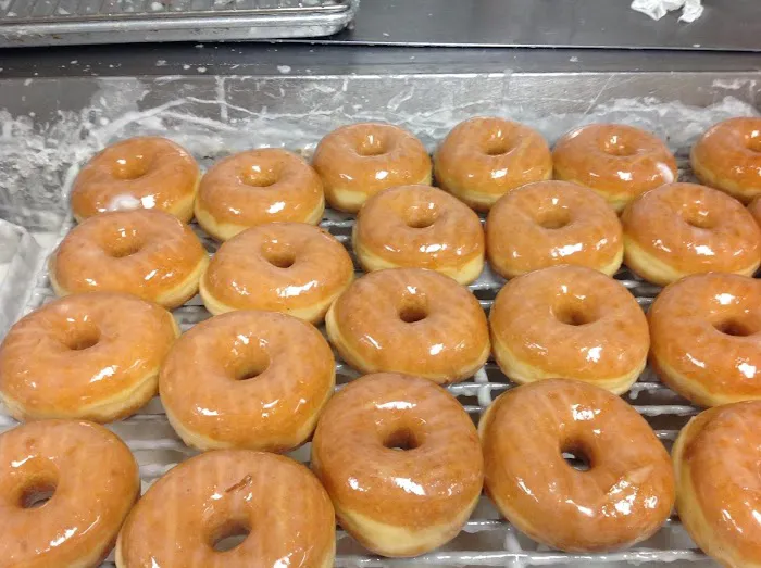 Fray's Donut House Picture 6