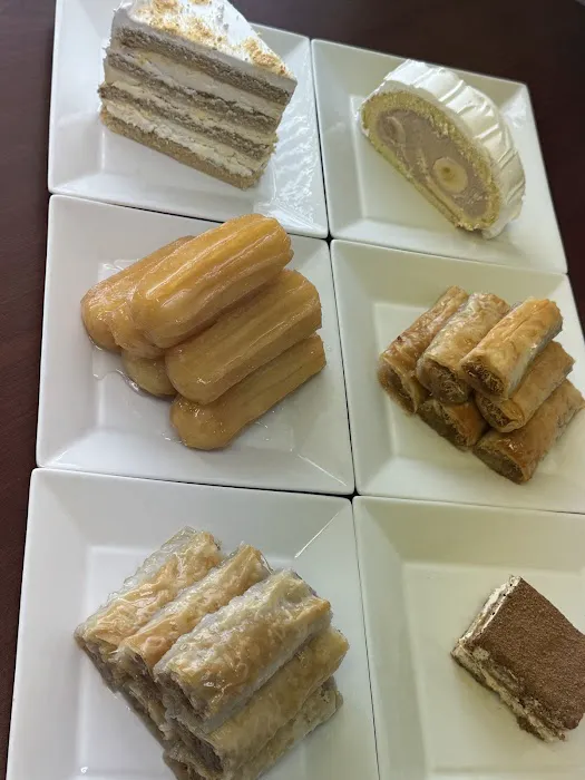 Lila CAKES & CATERING Picture 3