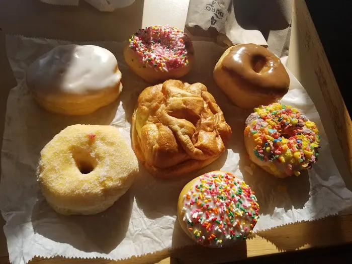 Fray's Donut House Picture 4