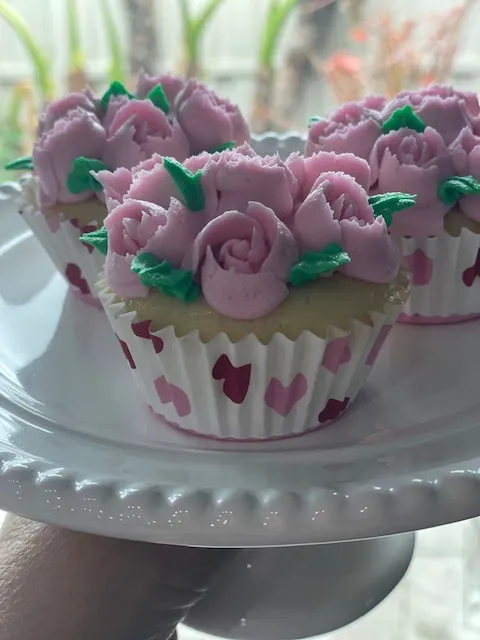Corina's Cakes and Bakes Picture 2
