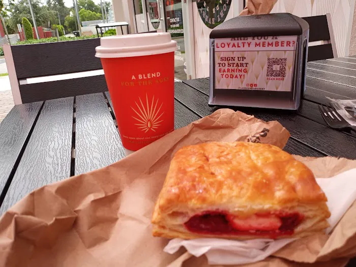 La Segunda Bakery and Cafe Picture 4