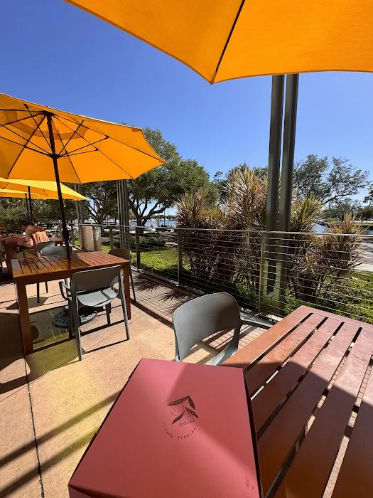 Cafe Clementine Picture 2