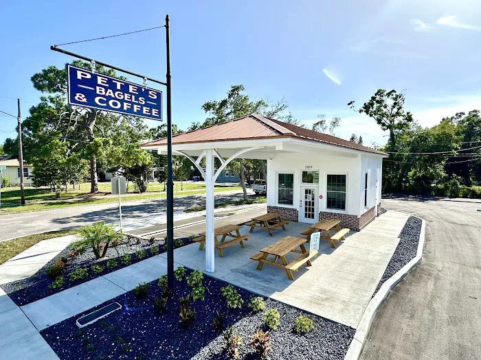 Pete's Bagels Drive Thru Picture 7