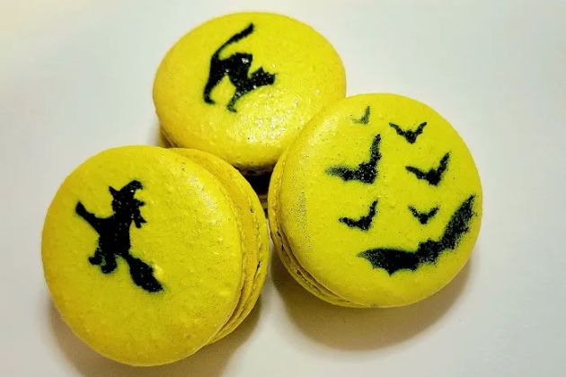 Moonlit Macarons