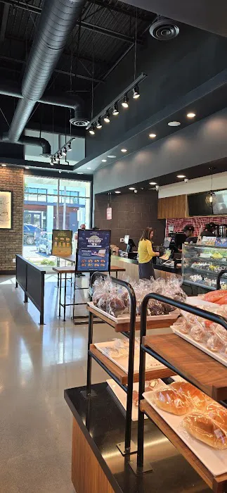 85°C Bakery Cafe - Cupertino Picture 6