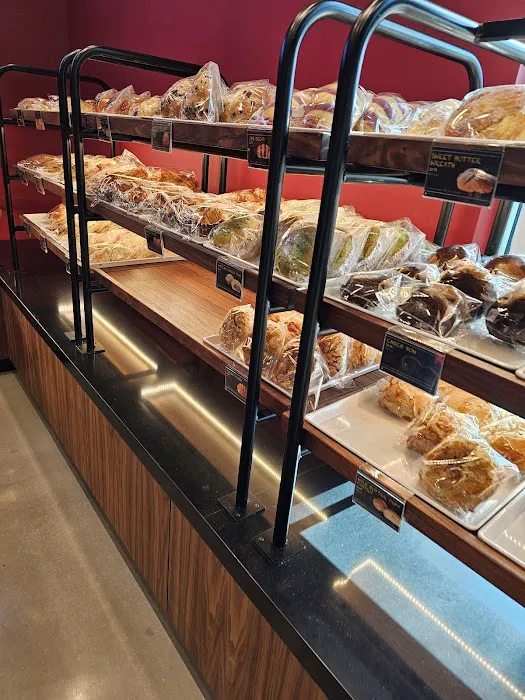 85°C Bakery Cafe - Cupertino Picture 1
