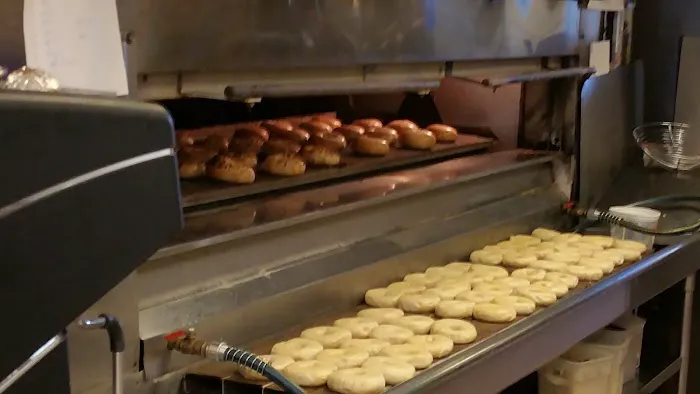 House of Bagels Picture 4