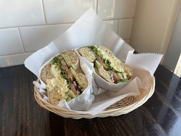 House of Bagels Picture 4