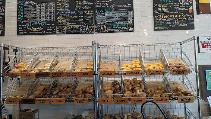 House of Bagels Picture 7