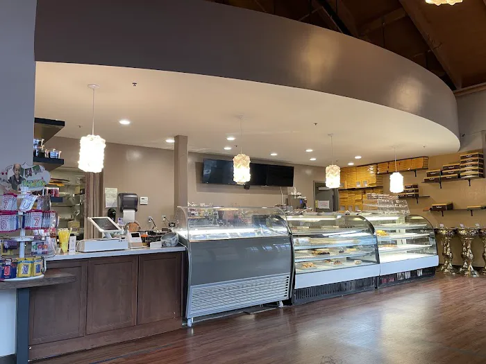 Kandoo Cafe & Custom Cakes Picture 5