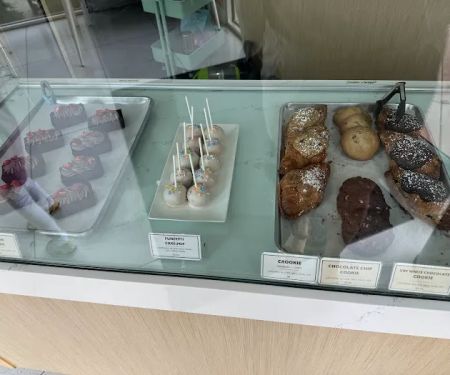 Fancy Flavors Bakeshop