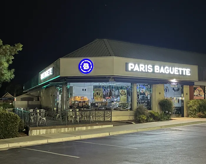 Paris Baguette Picture 1