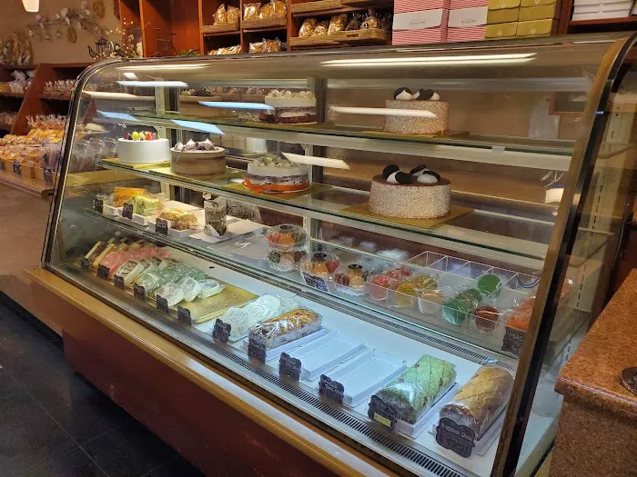 Baker's Village Picture 9