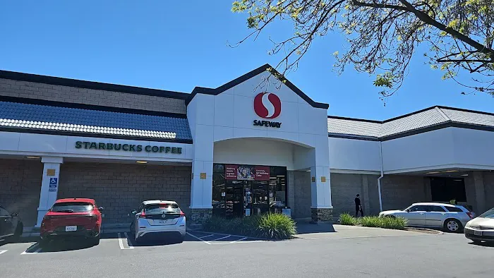 Safeway Bakery Picture 1