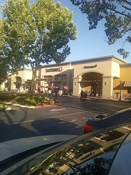 Safeway Bakery Picture 2