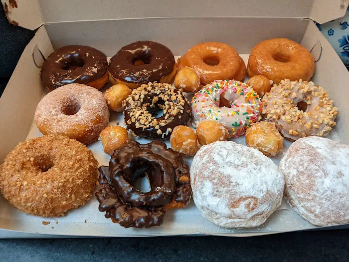 Bascom Donuts Picture 2