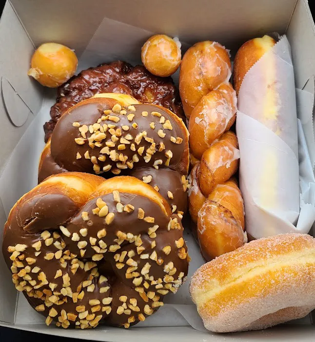 Maple leaf Donuts Picture 4