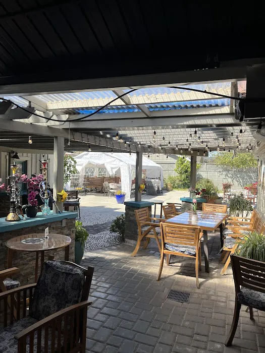 Haleh Pastry and cafe Picture 10