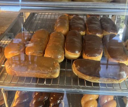 Manleyu2019s Donuts