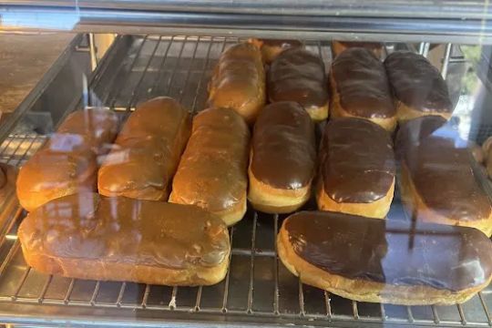 Manleyu2019s Donuts
