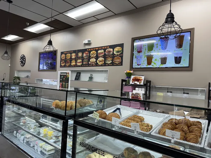 Basket Bagels & Bakery Picture 10
