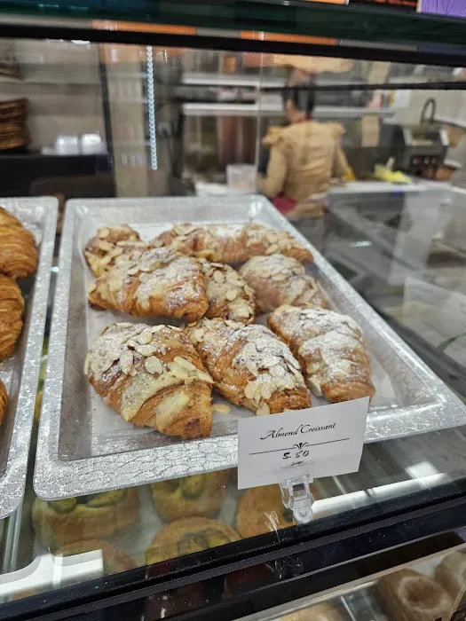 Basket Bagels & Bakery Picture 1
