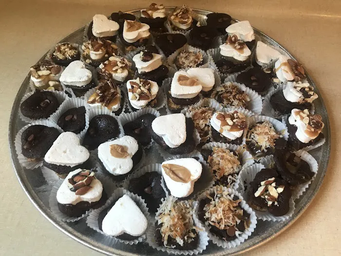 Luv's Brownies Picture 8