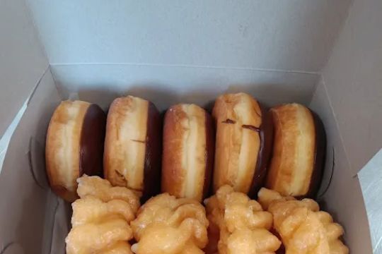 Donut Den