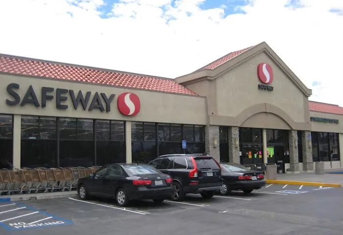 Safeway Bakery Picture 1