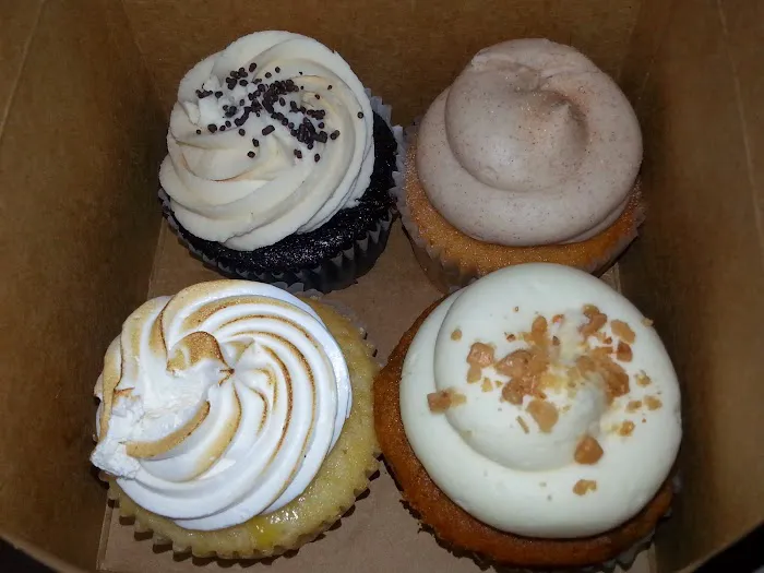 Frost Cupcake Factory Picture 10