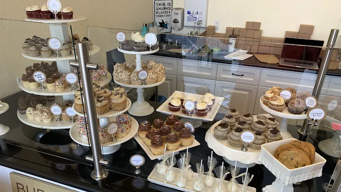 Frost Cupcake Factory Picture 7