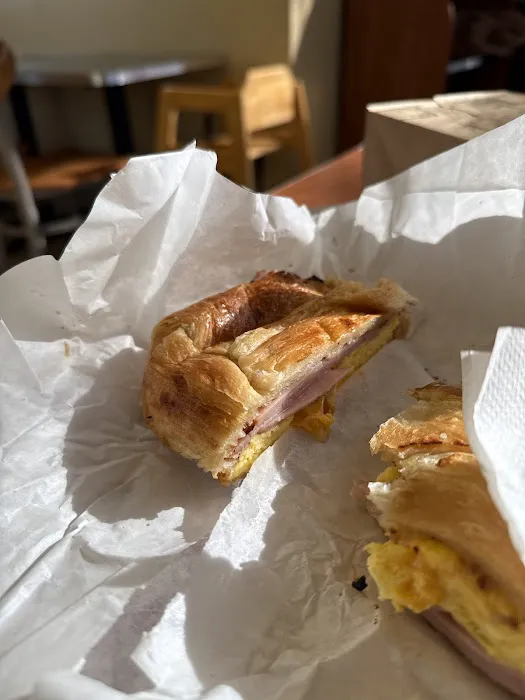 Bagel & Donuts Basket Picture 6