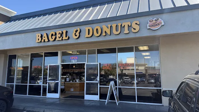 Bagel & Donuts Basket Picture 1