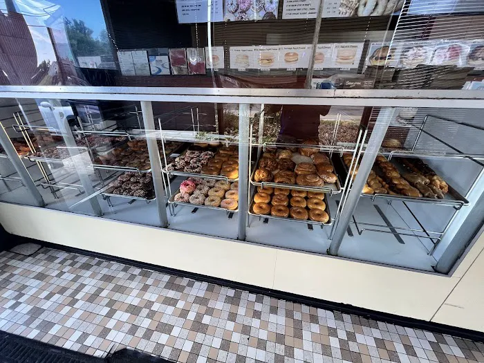 Manley's Donut Shop Picture 3