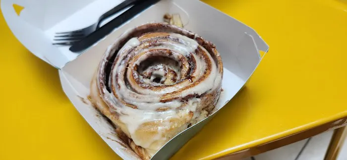 Cinnabon Picture 6
